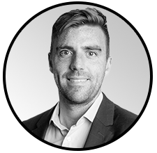 Headshot image of Aidan Quinn